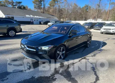 W1K5J4GB8MN193725