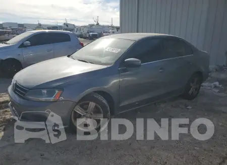 3VW2B7AJ6HM311084