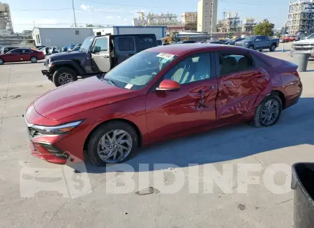 KMHLM4DG5RU785715