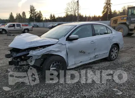 3VW167AJ4HM307082