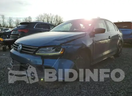 3VW2B7AJXHM261824