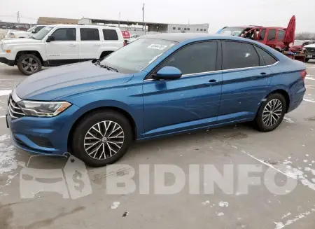 3VWCB7BU9KM212201