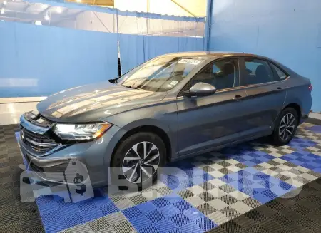 3VW5M7BU6RM075893