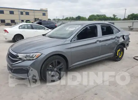 3VW7M7BU9NM025699