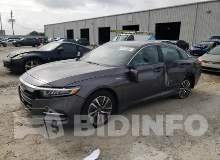 1HGCV3F17JA008786
