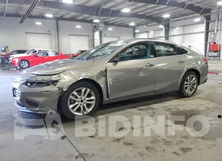 1G1ZD5STXJF143352