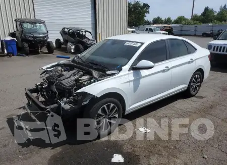 3VW4M7BUXRM080977