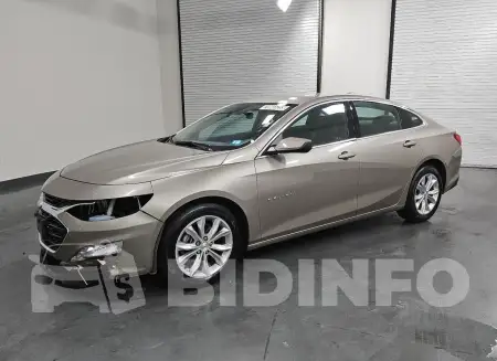 1G1ZD5ST2SF142858