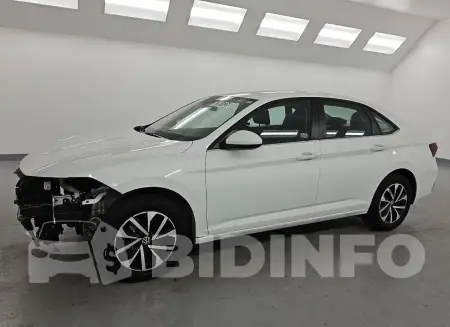 3VW5M7BU8RM071196