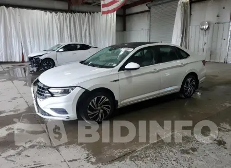 3VWEB7BU2LM003165