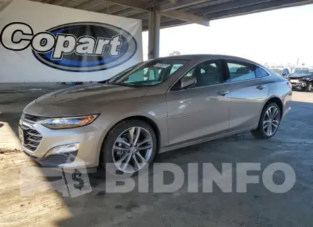 1G1ZD5ST8SF151757