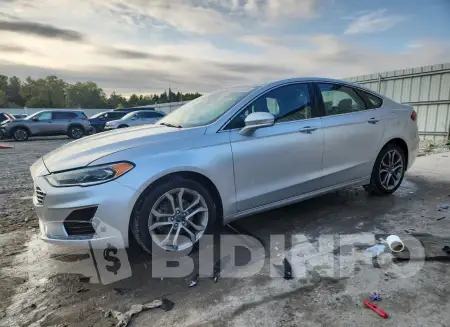3FA6P0CD1KR237173
