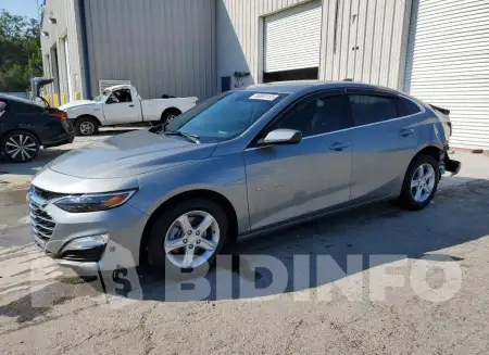 1G1ZB5ST4SF105977