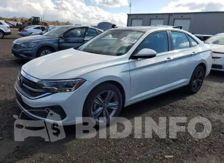 3VW7M7BU1RM090732