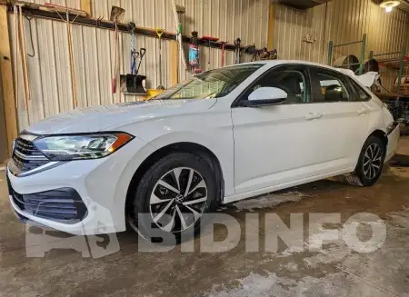 3VW5M7BU5RM018388