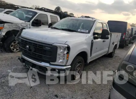 1FT7X2AA2PED71395