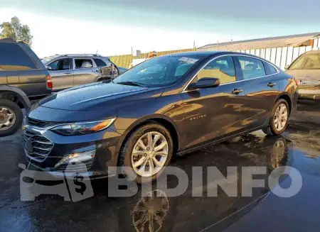 1G1ZD5ST1PF185823