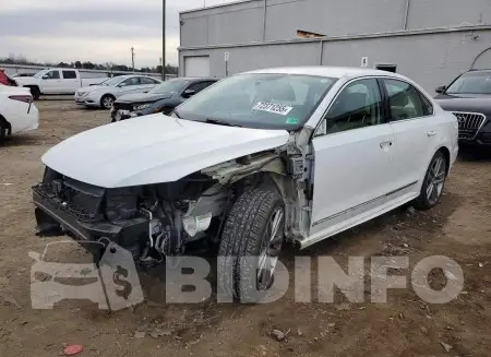 1VWDT7A38HC054325