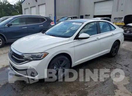 3VW7M7BU2RM082977