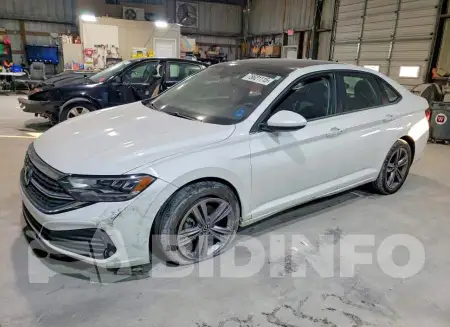 3VW7M7BU9NM013424