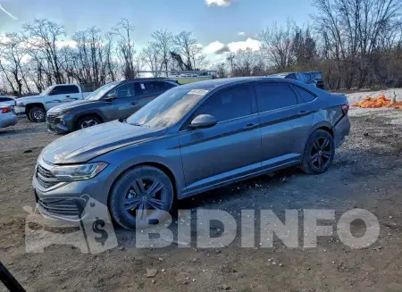 3VW7M7BU2RM050319