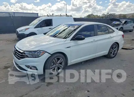 3VWCB7BU8LM072708