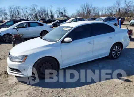 3VW2B7AJXHM217676