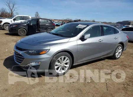 1G1ZD5ST2SF135084