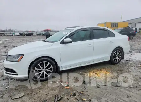 3VWDB7AJ8HM258011