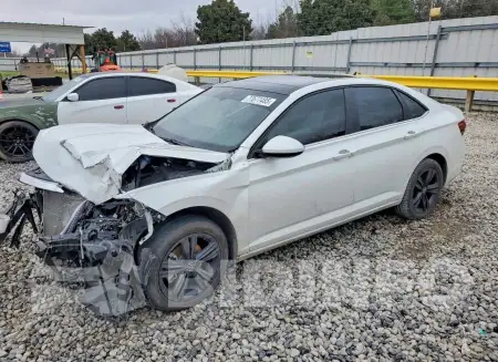 3VW7M7BU1RM023094