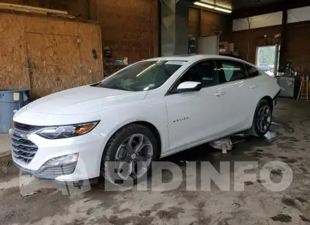 1G1ZD5ST2RF155006