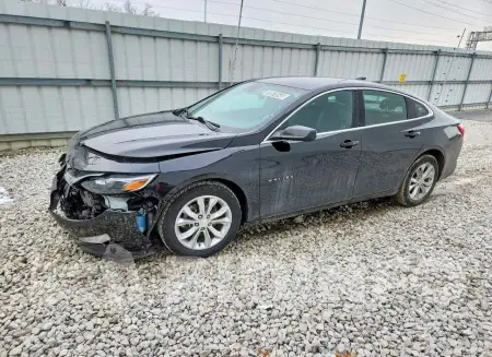 1G1ZD5ST3RF152017