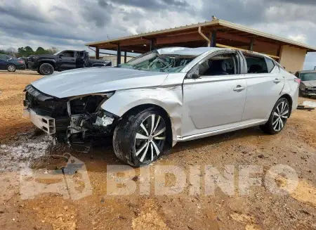 1N4BL4CV8LC170114