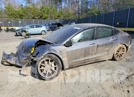 5YJ3E1EB5MF019570