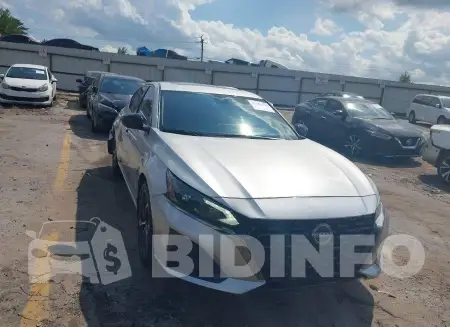 1N4BL4CV8RN414339