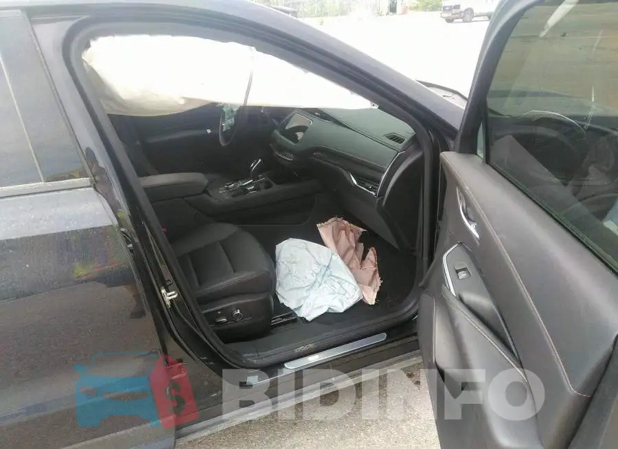 1GYFZFR42NF111821 Photo# 5