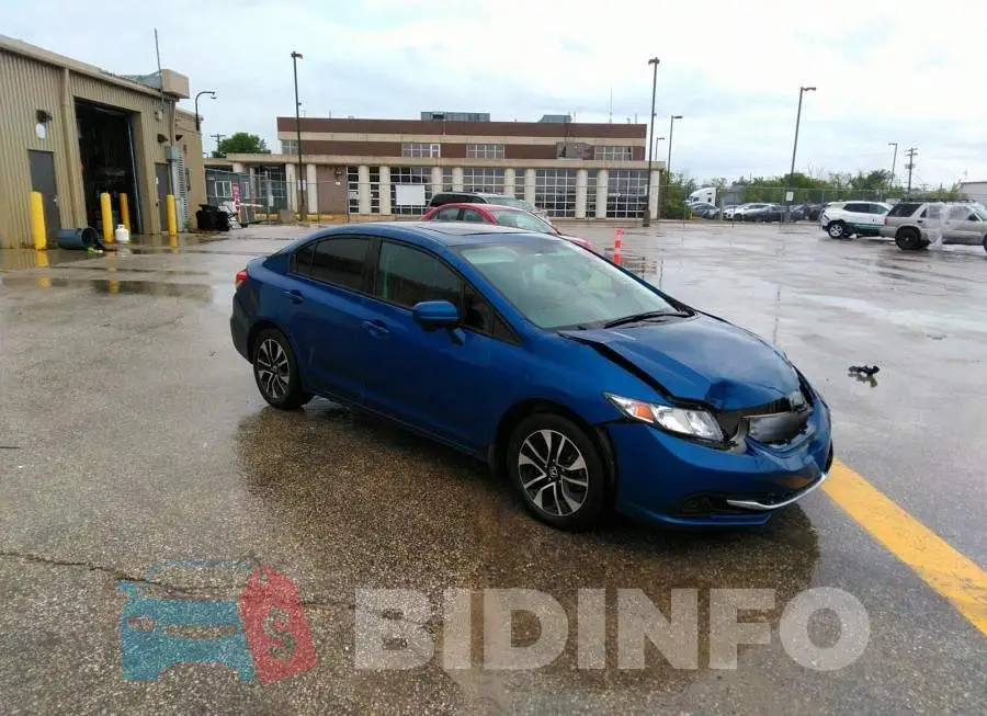 2HGFB2F53FH037391 Photo# 1