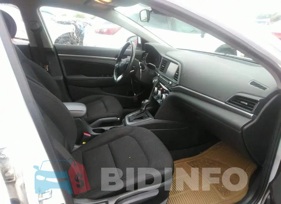 KMHD84LF5LU900855 Photo# 5