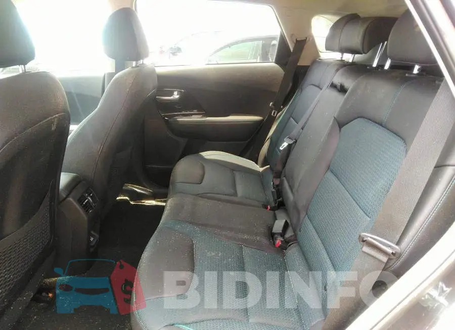 KNDCE3LG1L5036697 Photo# 8