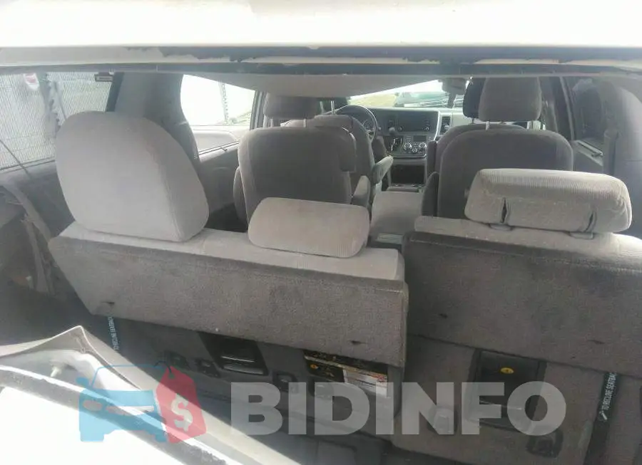 5TDKZ3DC2JS951867 Photo# 8