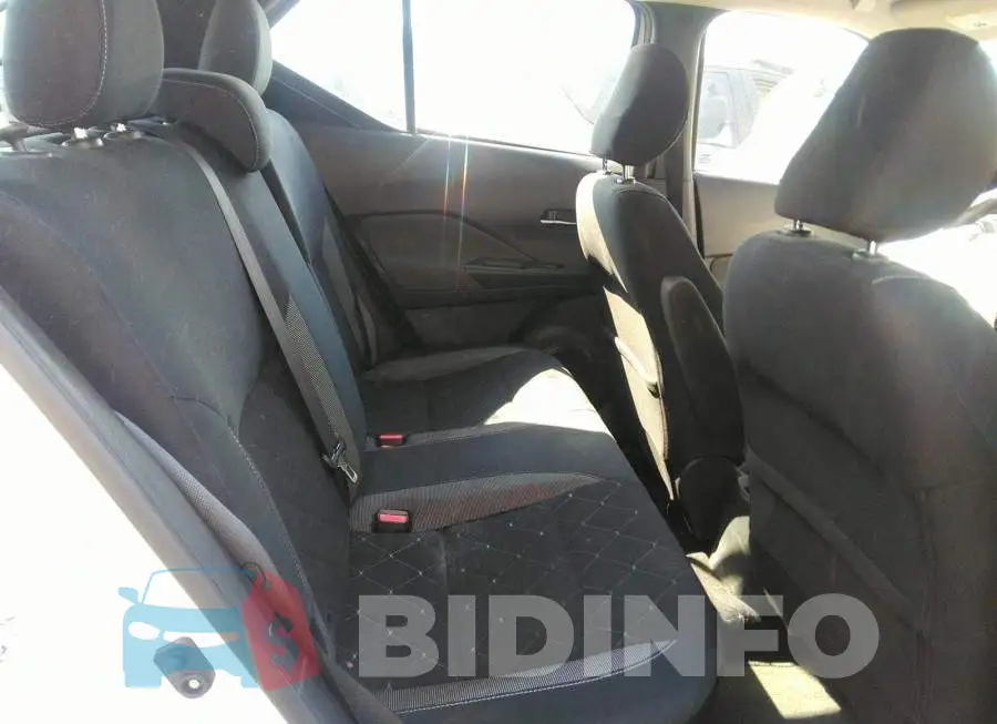 3N1CP5CU5KL569567 Photo# 8
