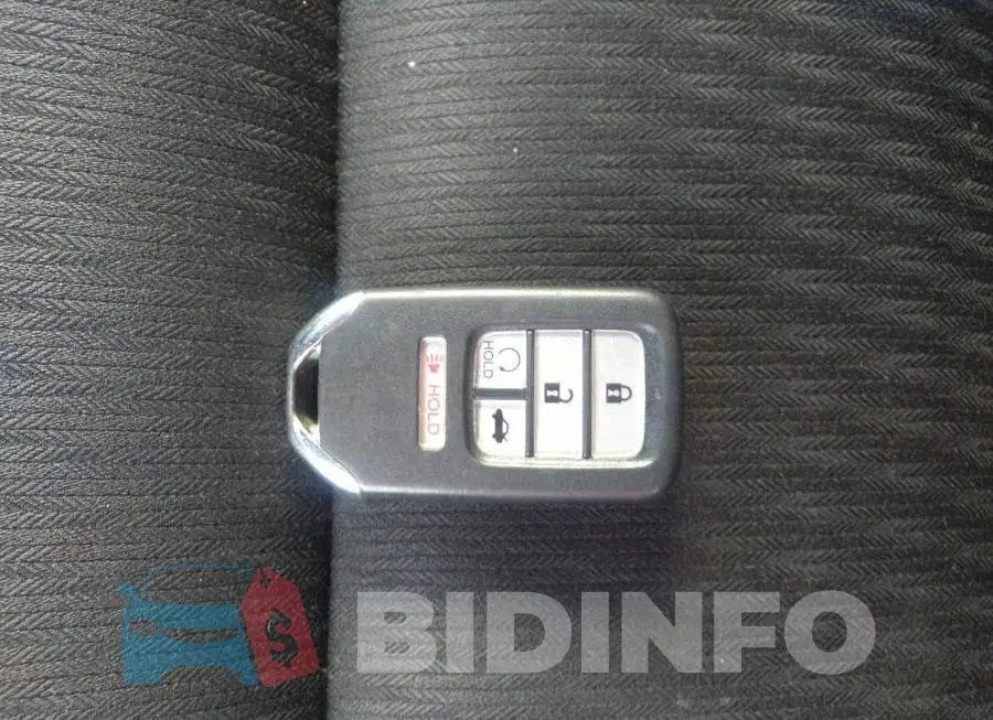 1HGCR2F68GA805003 Photo# 11