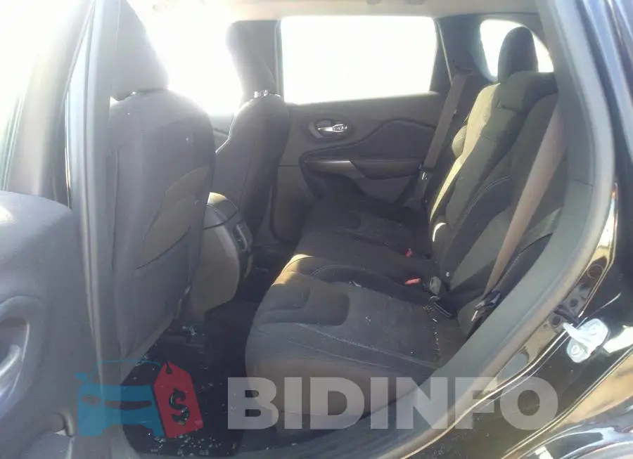 1C4PJMCB2KD192971 Photo# 8