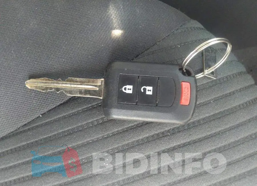 ML32F4FJ1JHF04743 Photo# 11