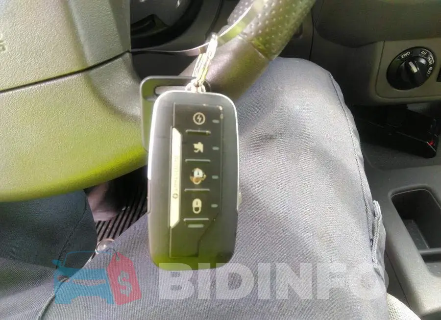 1N6AD0FV6JN715202 Photo# 11