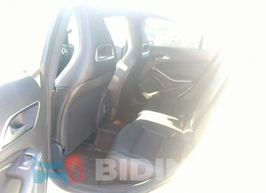 WDDSJ4EB8HN400416 Photo# 8