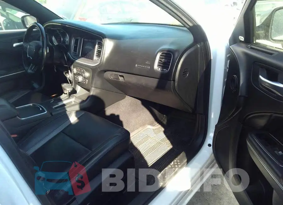 2C3CDXJG2KH668388 Photo# 5