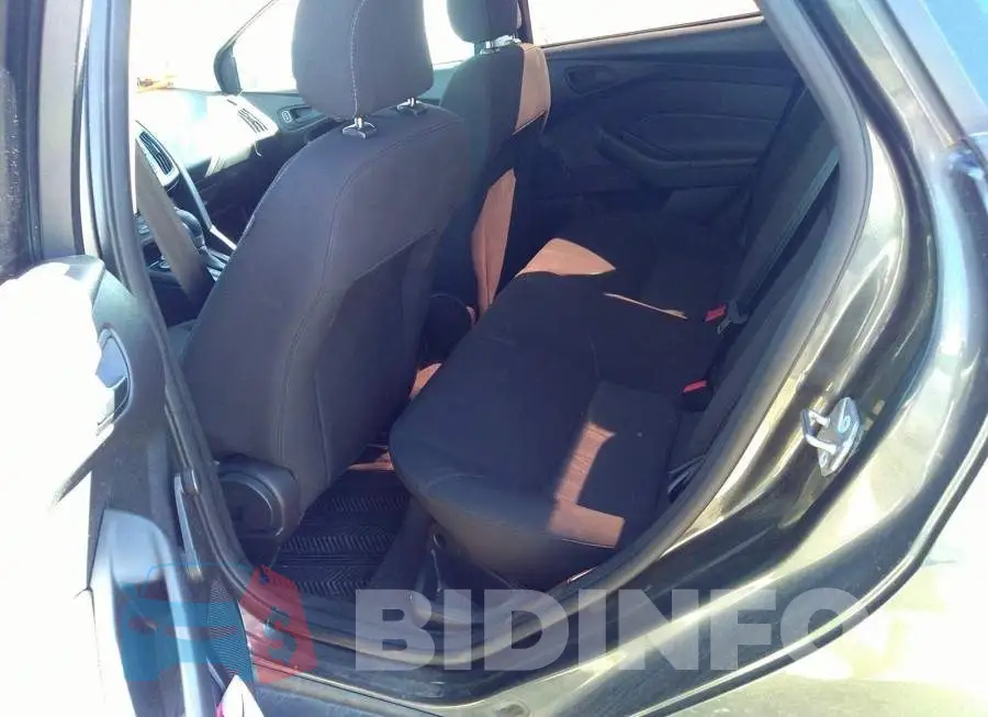 1FADP3E22FL297052 Photo# 8