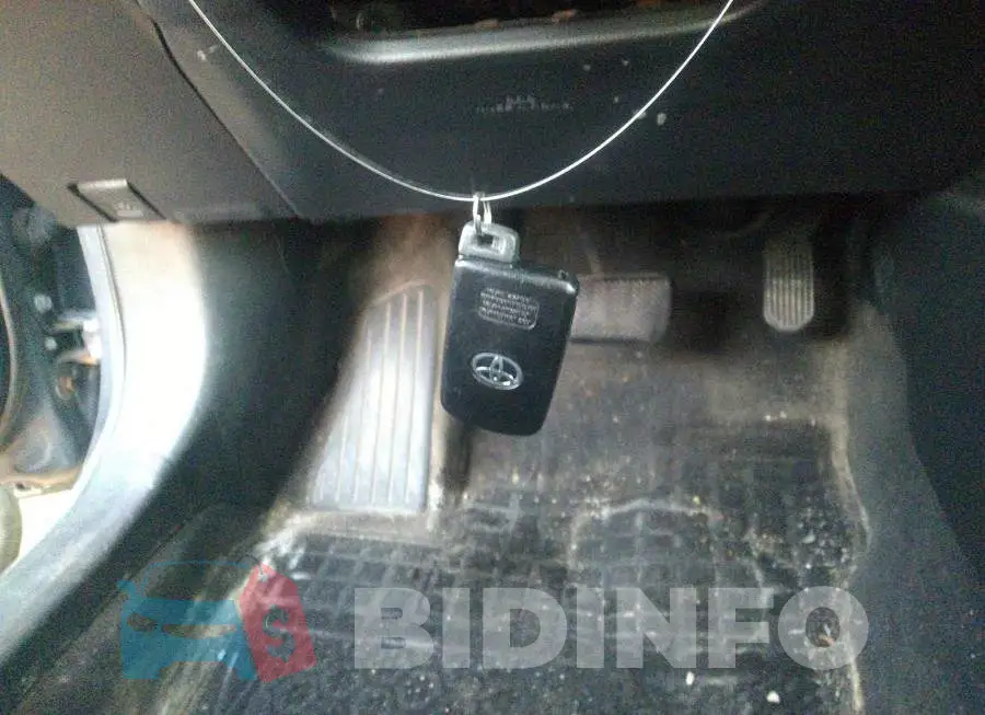 2T1BURHEXFC469189 Photo# 11