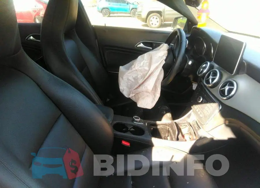 WDDSJ4GB4FN269897 Photo# 5